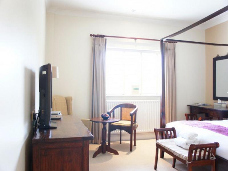 Asperion Hillside Hotel Guildford Bagian luar foto